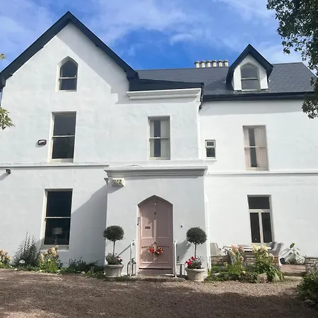 Lynwood House * Cobh