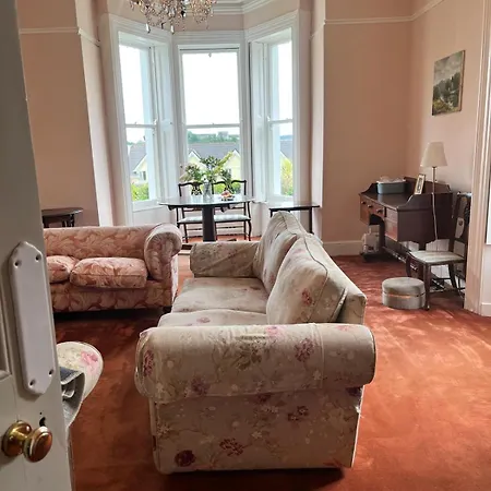 Lynwood House Bed & Breakfast Cobh